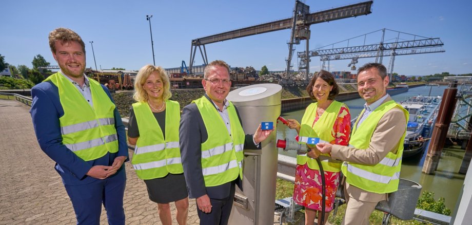 Landstromanlagen im Rheinhafen Koblenz in Betrieb
13:01